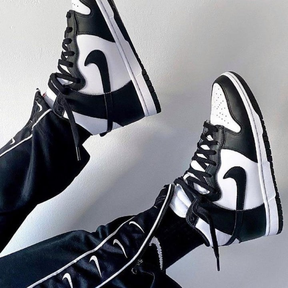 Nike Dunk High Panda