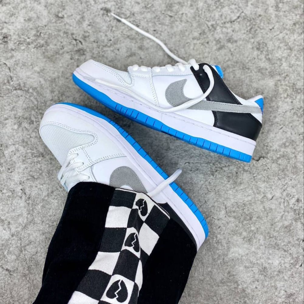 Nike Dunk Low Laser Blue