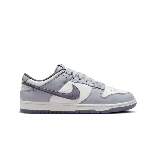 Nike Dunk Low Light Carbon