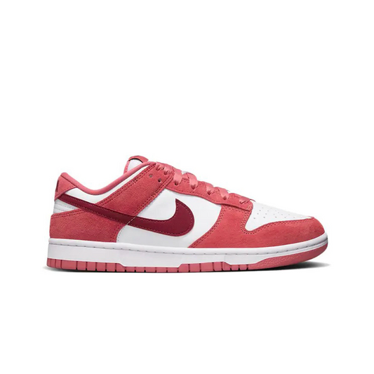 Nike Dunk Low Valentine's Day 2024